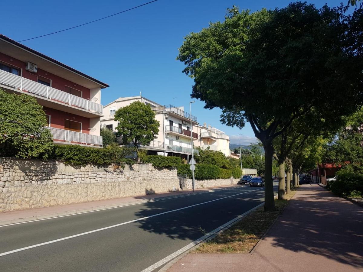 Apartment Kolaric Novi Vinodolski Exterior foto